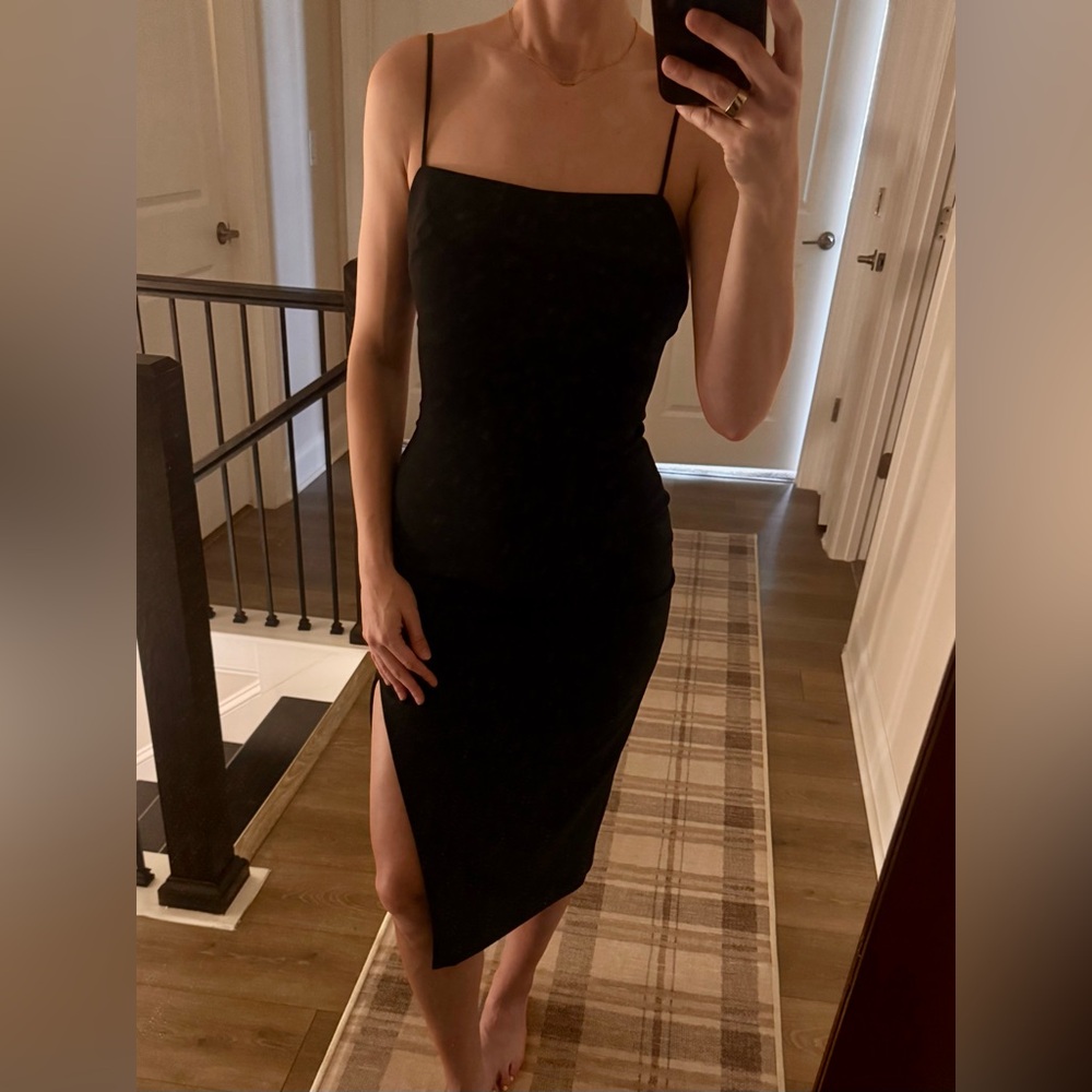 Cinq à Sept Elegant Black Backless Dress
